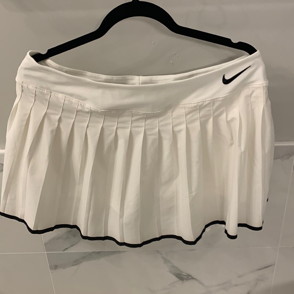 Nike tennis skirt